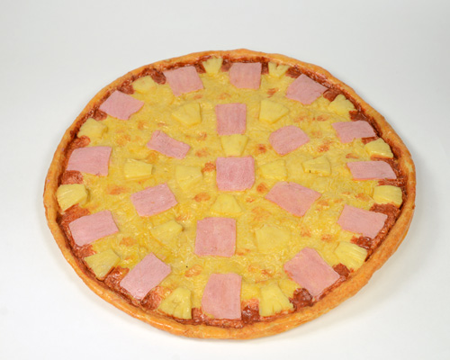Artificial Pizza with ham and pineapple,  code: 01031417